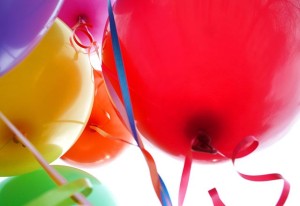 640px-Happy_balloons