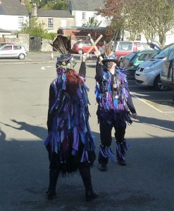 Widders Border Morris side. Photo by http://commons.wikimedia.org/wiki/User:Andy_Dingley